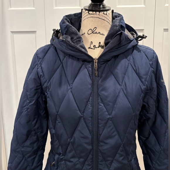 MOOSEJAW Women's Hooded Midlength Quilted Down Puffer Jacket MED - Picture 3 of 14